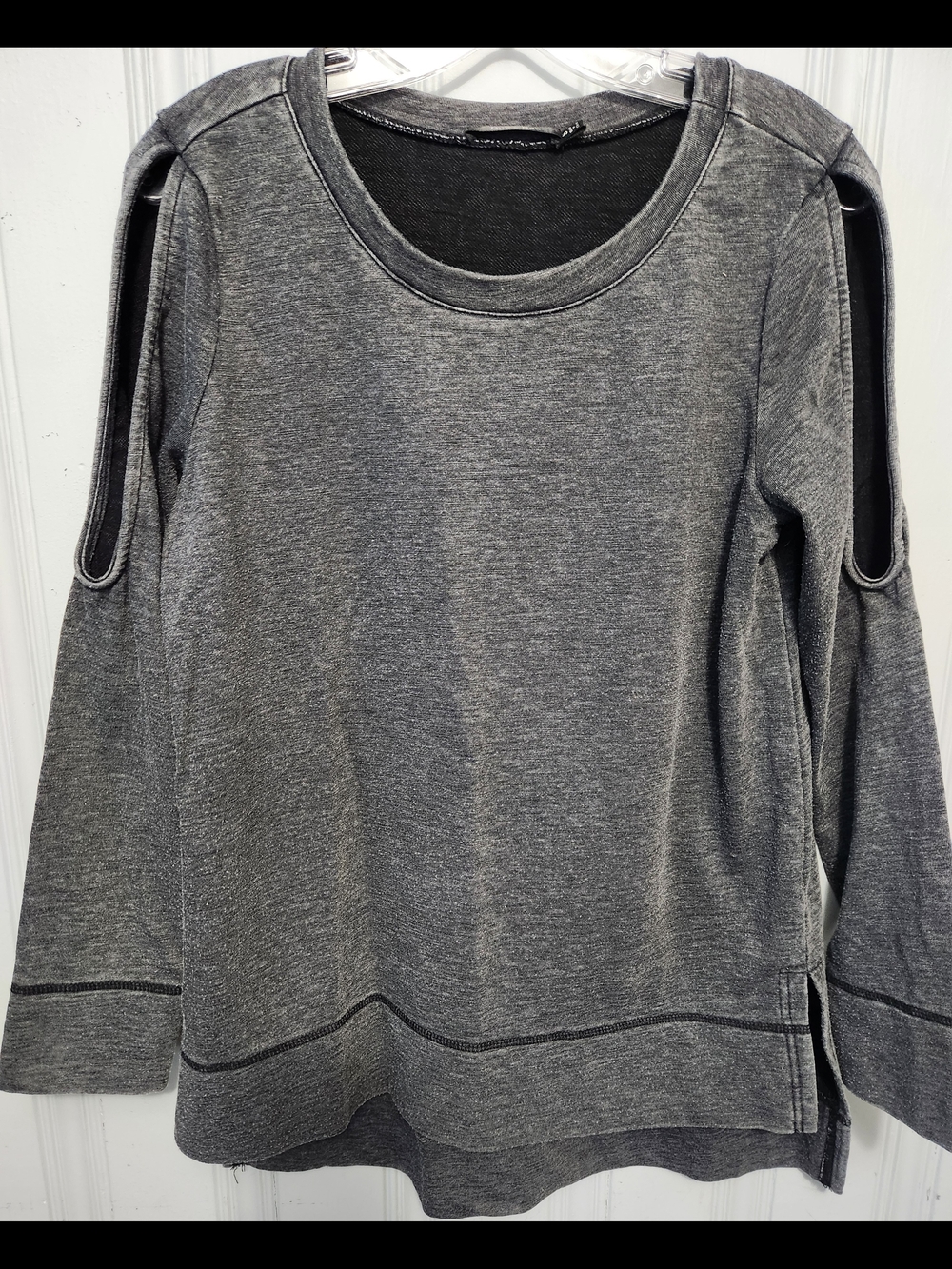 Doe & Rae Gray Cold-Shoulder Sweatshirt